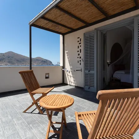 Ajamola Guest house