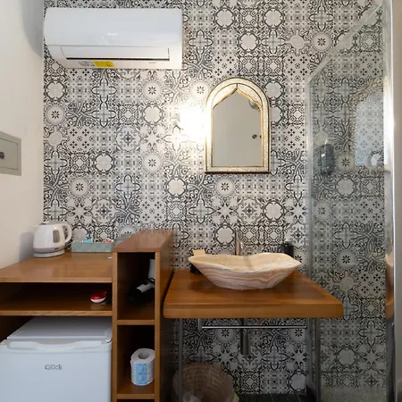 Guest house Ajamola 3*