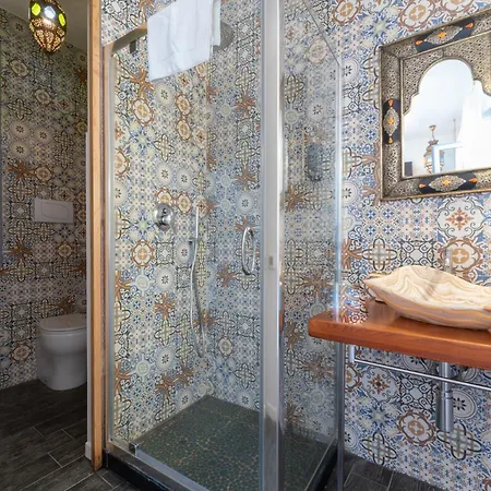 Ajamola بيت ضيافة 4*