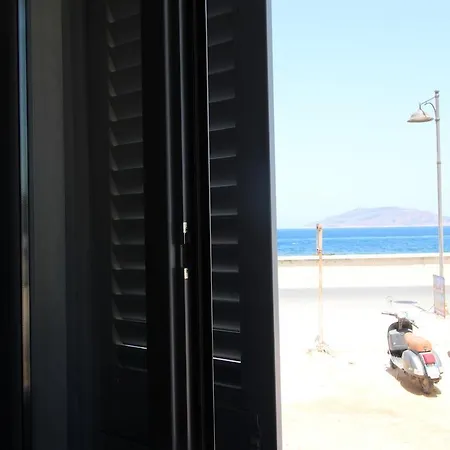 Ajamola Guest house 3*