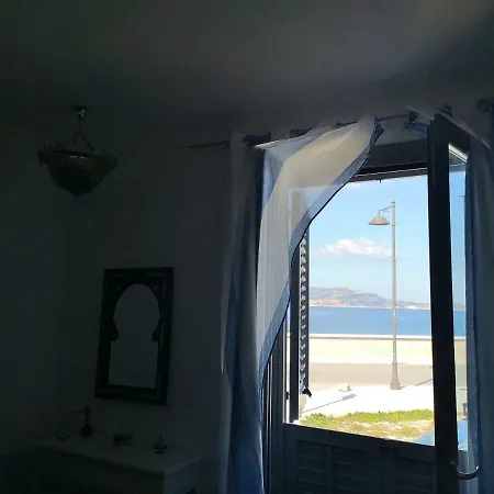 Ajamola بيت ضيافة فافينانا