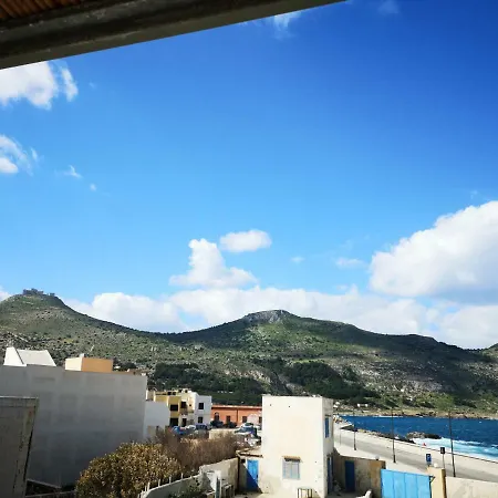 Guest house Ajamola 3*